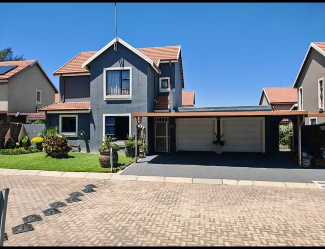 3 BEDROOM CLUSTER FOR SALE IN EVELEIGH
